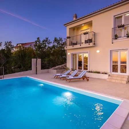 Aqua Holiday home *